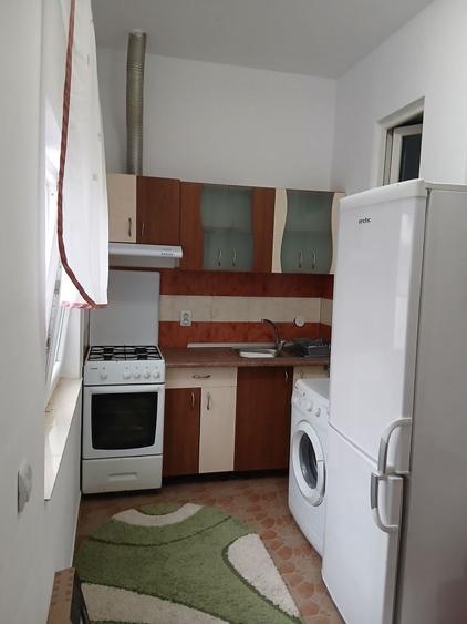 Apartament cu 2 camere decomandat în Exterior Vest