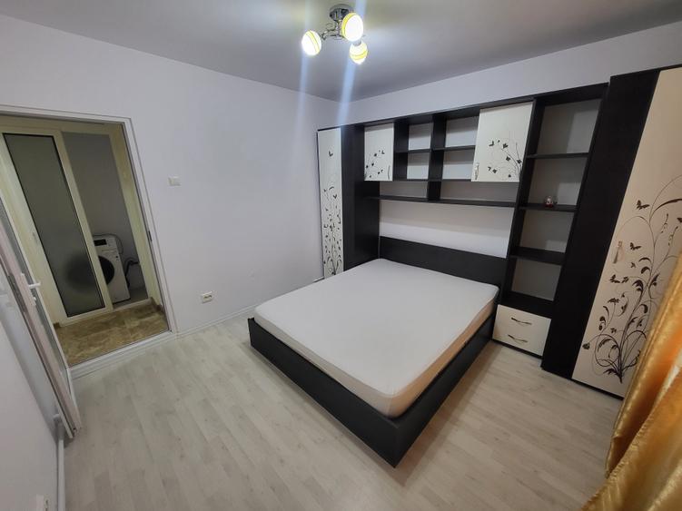 Apartament cu 2 camere decomandat în