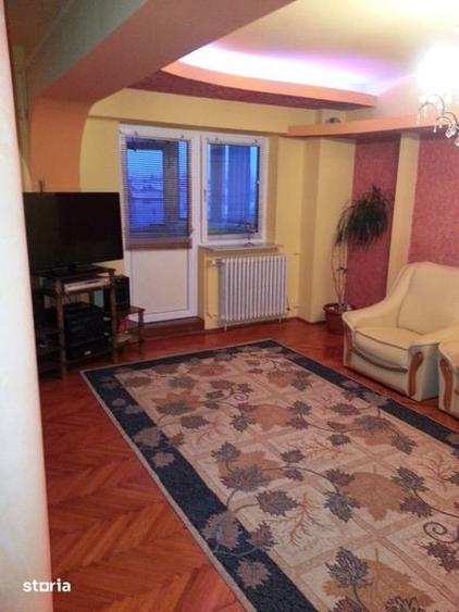 Apartament cu 3 camere decomandat în Ultracentral