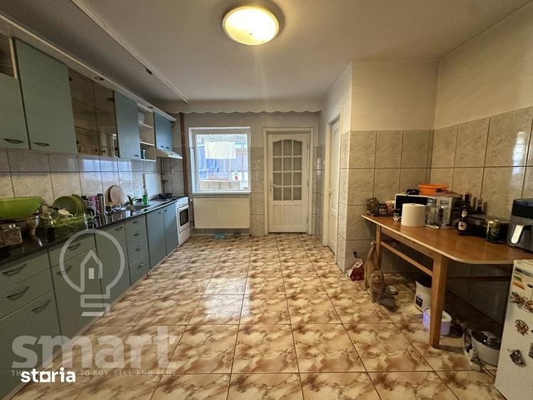 Casă cu 6 camere cu Teren 220 Mp în Gheorgheni
