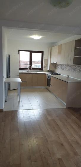 Casă cu 4 camere cu Teren 400 Mp în Tărlungeni