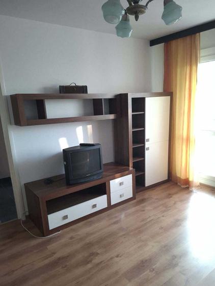 Apartament cu 2 camere semidecomandat în Nord