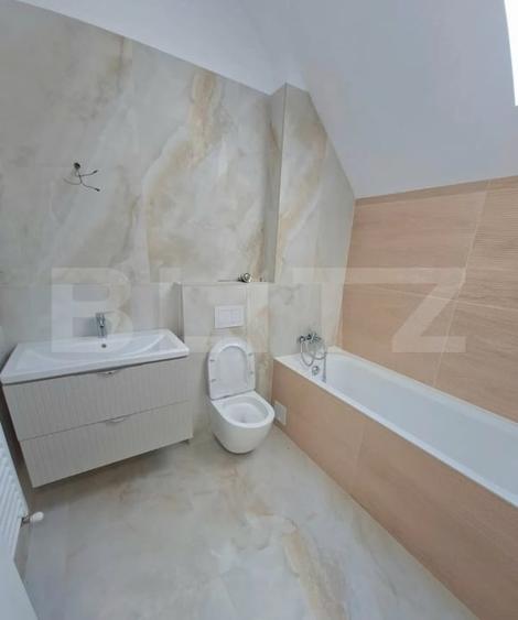 Apartament cu 3 camere decomandat în Râșnov