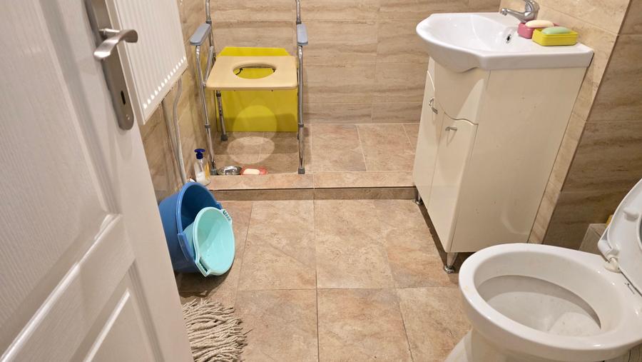 Apartament cu 2 camere decomandat în Zamfirescu