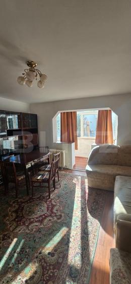 Apartament cu 2 camere semidecomandat, mobilat în Micro 16