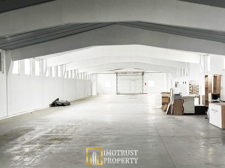 Spațiu industrial, de 2,214 mp, în Sud-Est