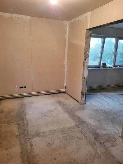 Apartament cu 2 camere nedecomandat în Central