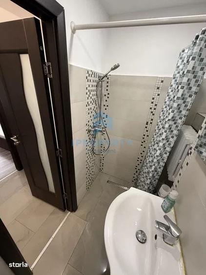 Apartament cu 2 camere decomandat în Sala Palatului