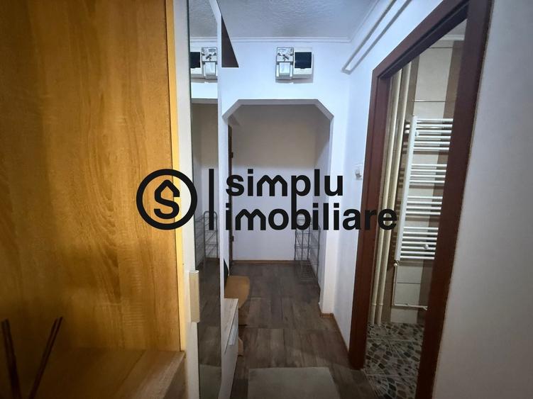 Apartament cu 3 camere semidecomandat, mobilat în Craiovița Nouă