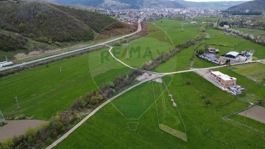 Teren agricol extravilan de 3157 mp, în Exterior Est