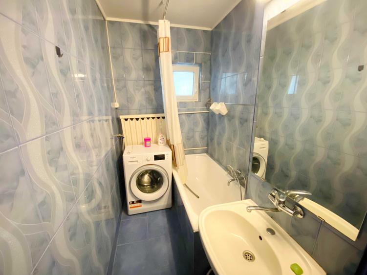 Apartament cu 2 camere decomandat în Aviației