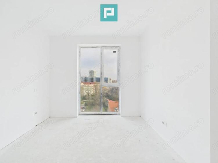 Apartament cu 3 camere semidecomandat în Tipografilor
