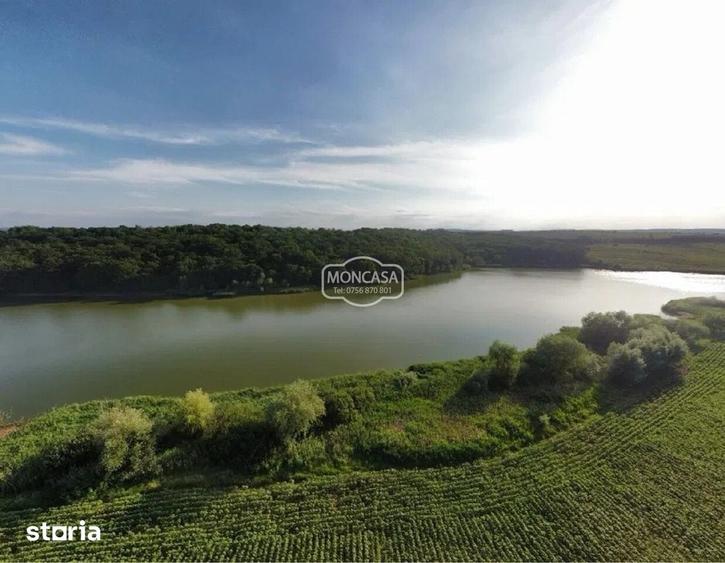 Teren intravilan cu deschidere la Lebada Lac - 3