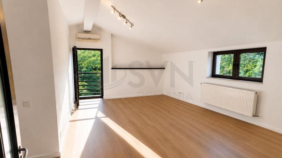 Apartament cu 5 camere decomandat în Kiseleff
