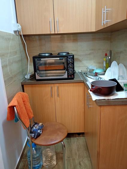 Garsonieră decomandată în Central
