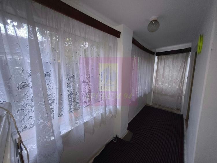 Casă individuală cu 4 camere cu Canalizare în Mihai Bravu
