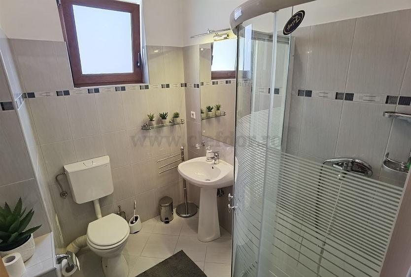 Casă individuală cu 6 camere cu Piscina în Pipera