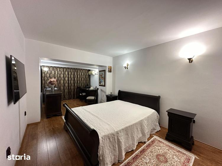 Apartament cu 3 camere în Mazepa 2