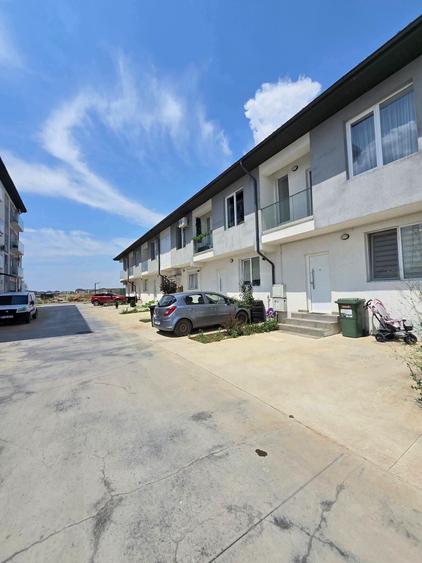 Duplex cu 3 camere cu Canalizare în Dobroești