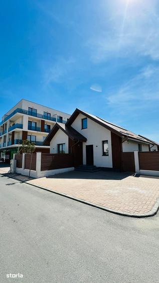 Casă cu 4 camere cu Teren 295 Mp în Central