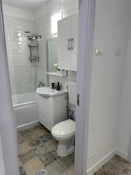 Apartament cu 2 camere decomandat, mobilat în Berceni