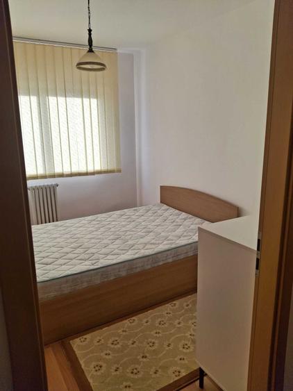Apartament cu 3 camere semidecomandat în Iosefin