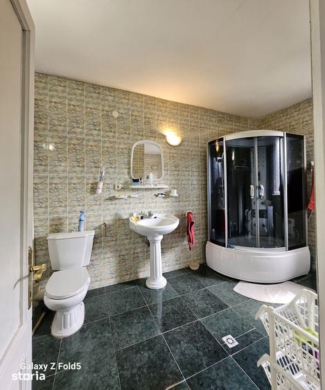 Casă cu 4 camere decomandat cu Teren 514 Mp în Iorga