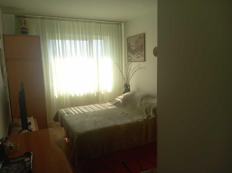 Apartament cu 2 camere decomandat în Decebal