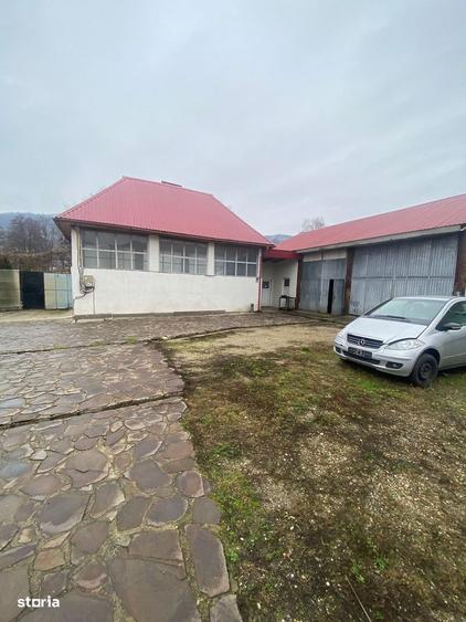 Casă cu 4 camere în Tăuții de Sus