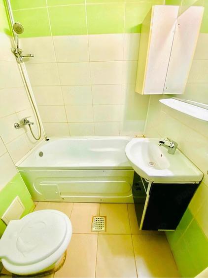 Apartament cu 2 camere semidecomandat, mobilat în Ultracentral