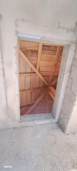 Casă cu 4 camere cu Teren 415 Mp în Dragomirești-Vale