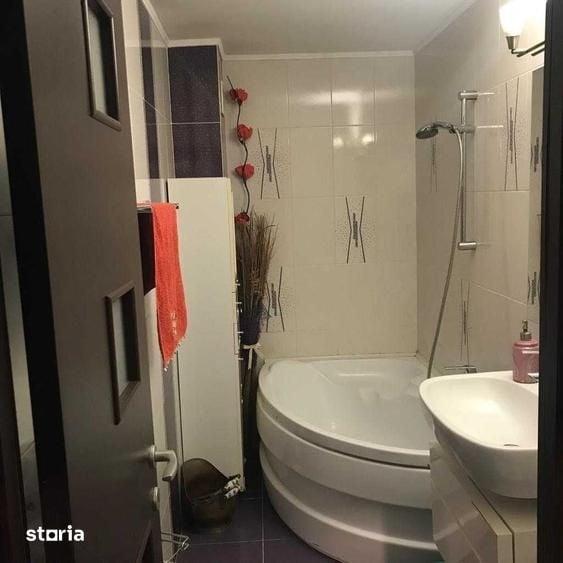 Apartament cu 3 camere decomandat în 13 Septembrie