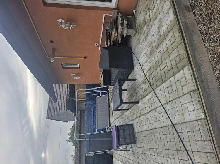 Casă cu Teren 670 Mp în Central