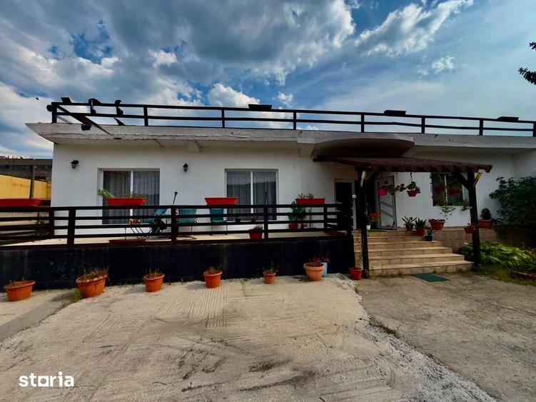 Spațiu comercial, de 1,078 mp, în Vețel