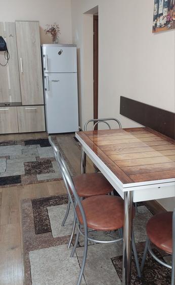 Apartament cu 2 camere decomandat în Florești