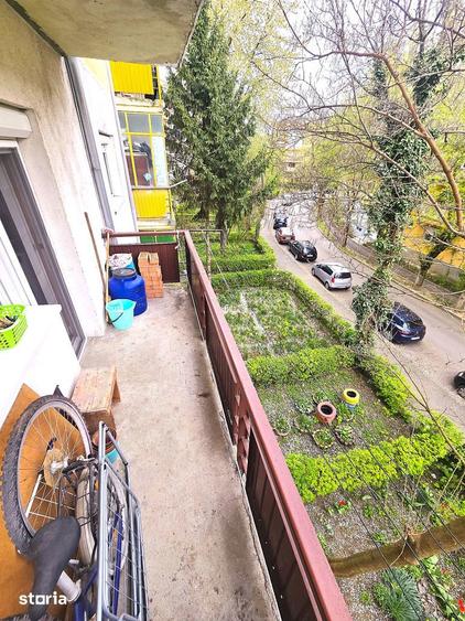 Apartament cu 2 camere semidecomandat în Micro 16