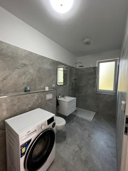 Apartament cu 3 camere decomandat în Giroc