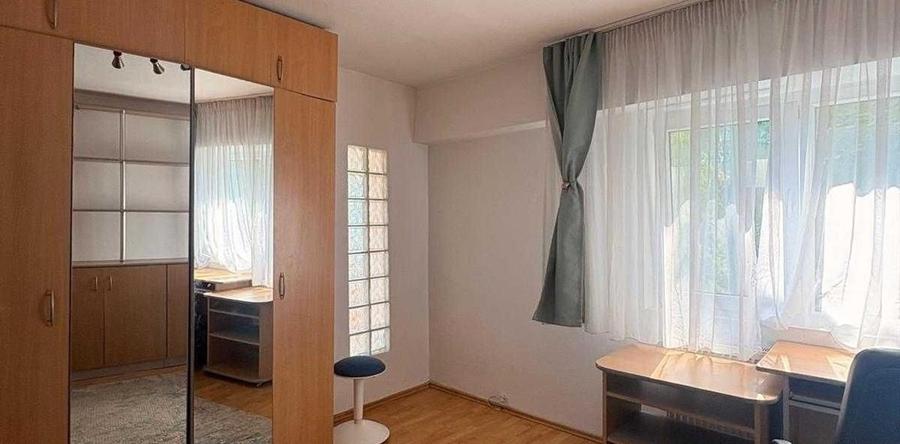 Ap 1 cam P-ta Cipariu - 400 Euro - 2