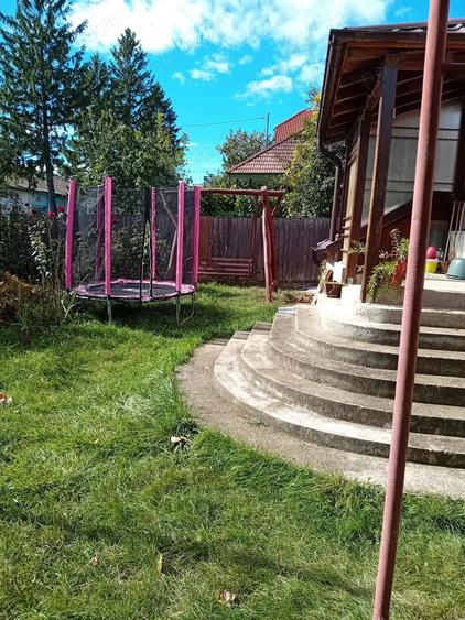 Casă cu 4 camere cu Teren 1420 Mp în Central
