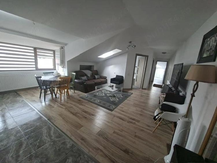 Apartament cu 3 camere decomandat în Florești