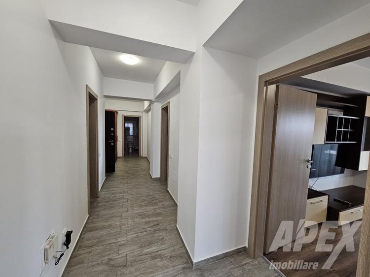 Apartament cu 3 camere decomandat, mobilat în Bragadiru