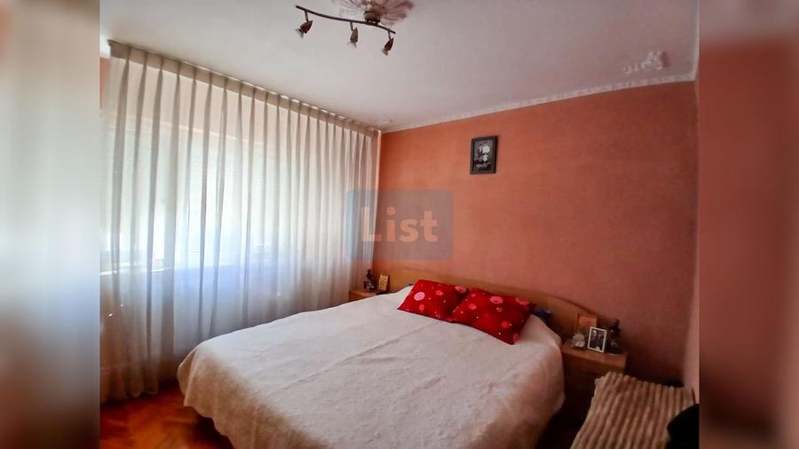 Apartament cu 3 camere decomandat în Lăpuș