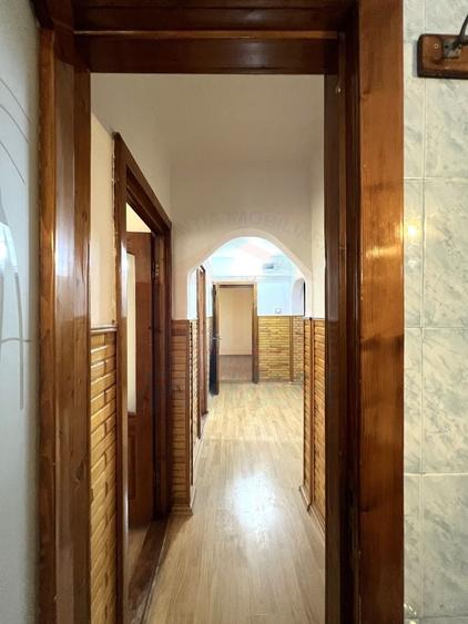 Apartament cu 3 camere decomandat, mobilat în Micro 13