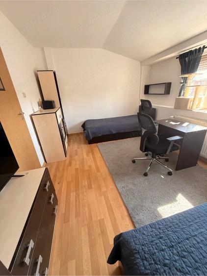 Apartament cu 2 camere decomandat, mobilat în Dâmbovița