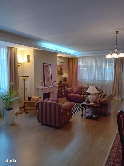 Eleganta, spatiu si confort intr-o vila deosebita, in inima Piperei - 13
