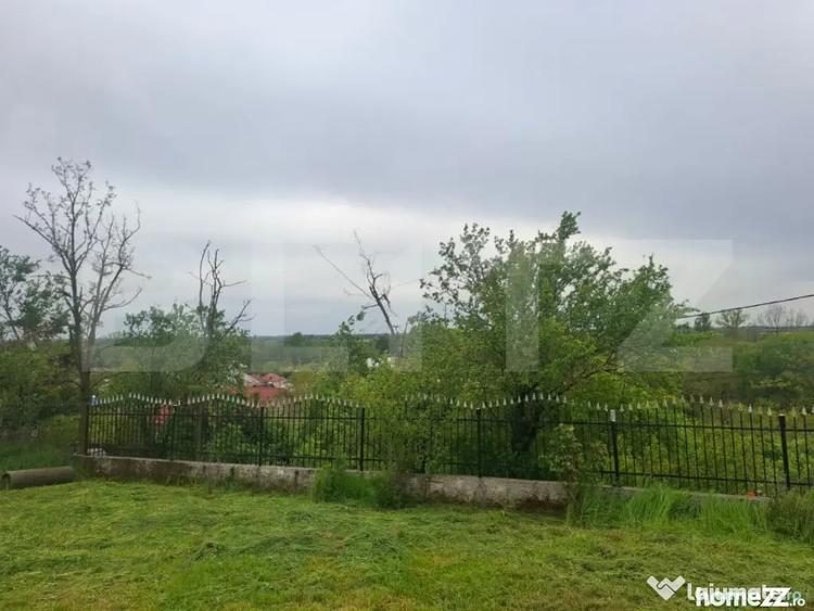 Casă cu 5 camere cu Teren 2300 Mp în Mătăsaru