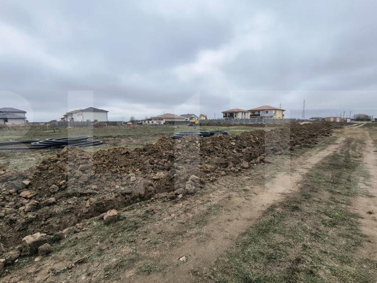 Teren de 828 mp, în Moșnița Veche