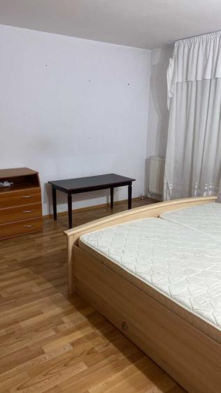 Apartament cu 2 camere nedecomandat în Dorobanți