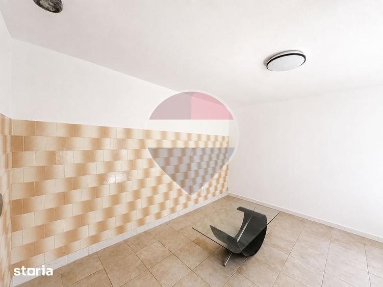 Casă cu 3 camere cu Teren 305 Mp în IAR