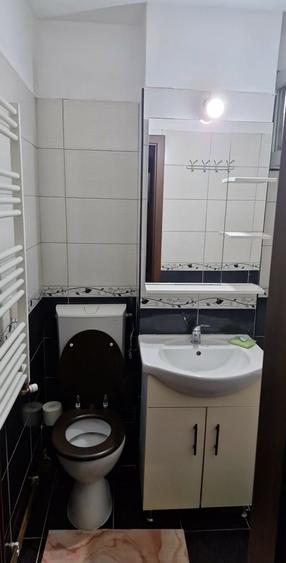 2 camere decomandat cf I centrala comision 0 - 8